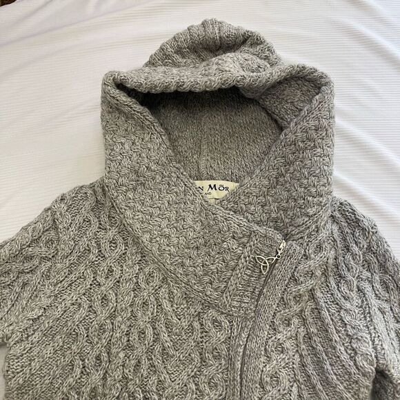 Aran Mor Grey Irish Fisherman Sweater Jacket Size Small - Picture 2 of 10
